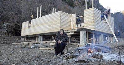 სვანეთში კვანჭიანებისთვის სახლის მშენებლობა ახალ წლამდე დასრულდება