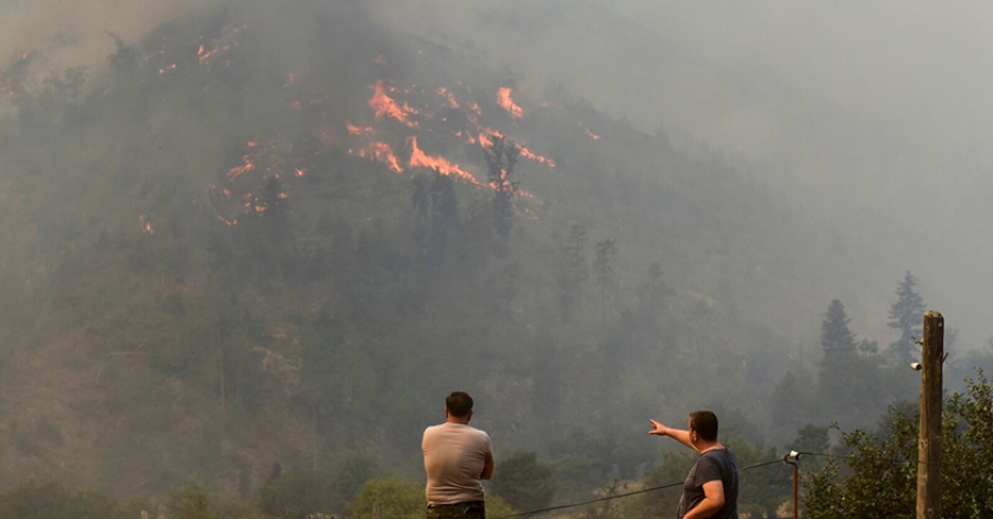 რაჭაში, სოფელ ღებში ტყე იწვის