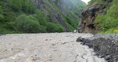 შატილის გზა გუროს ნაწვეთრებთან მდინარემ წაიღო